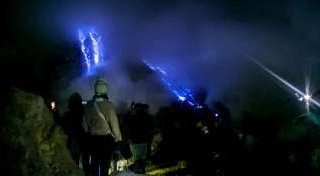 Open trip Ijen crater tour price Open trip Ijen crater tour package price from Banyuwangi Bromoijencratertour.com